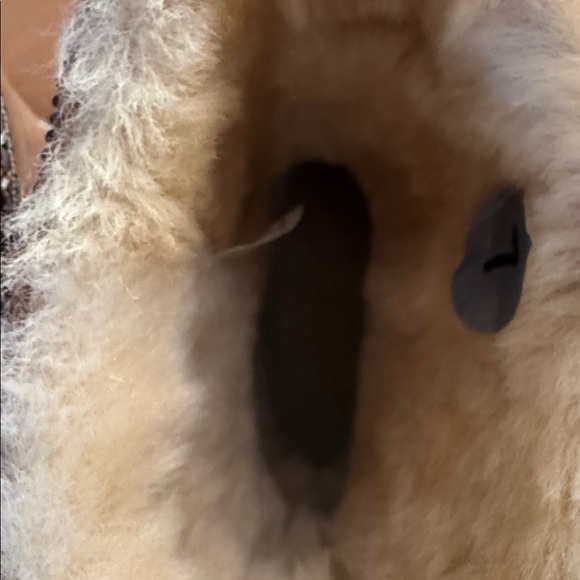 UGG Brown Fur-Lined Winter Boots women’s size 7 brand new - Picture 4 of 6